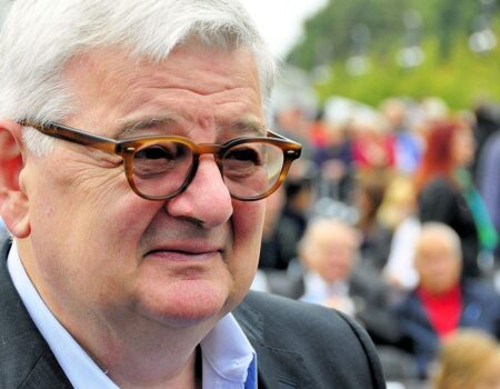 Les suppositions propagandistes russophobes de Joschka Fischer