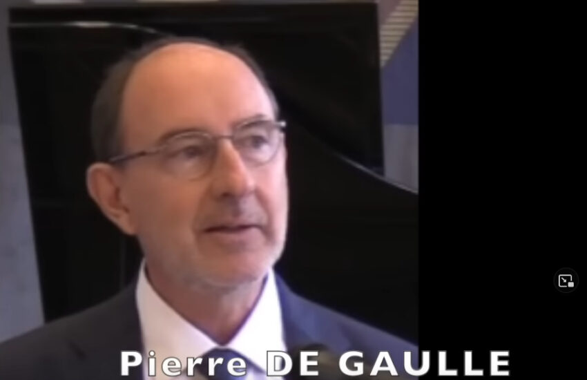 Discours de Pierre De Gaulle à l’ambassade de Russie